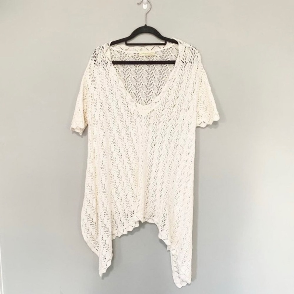 Anthropologie Staring At Stars short sleeve knit tunic shark bite hem sweater
